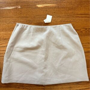 A&F Elegant Cream Women's Skort